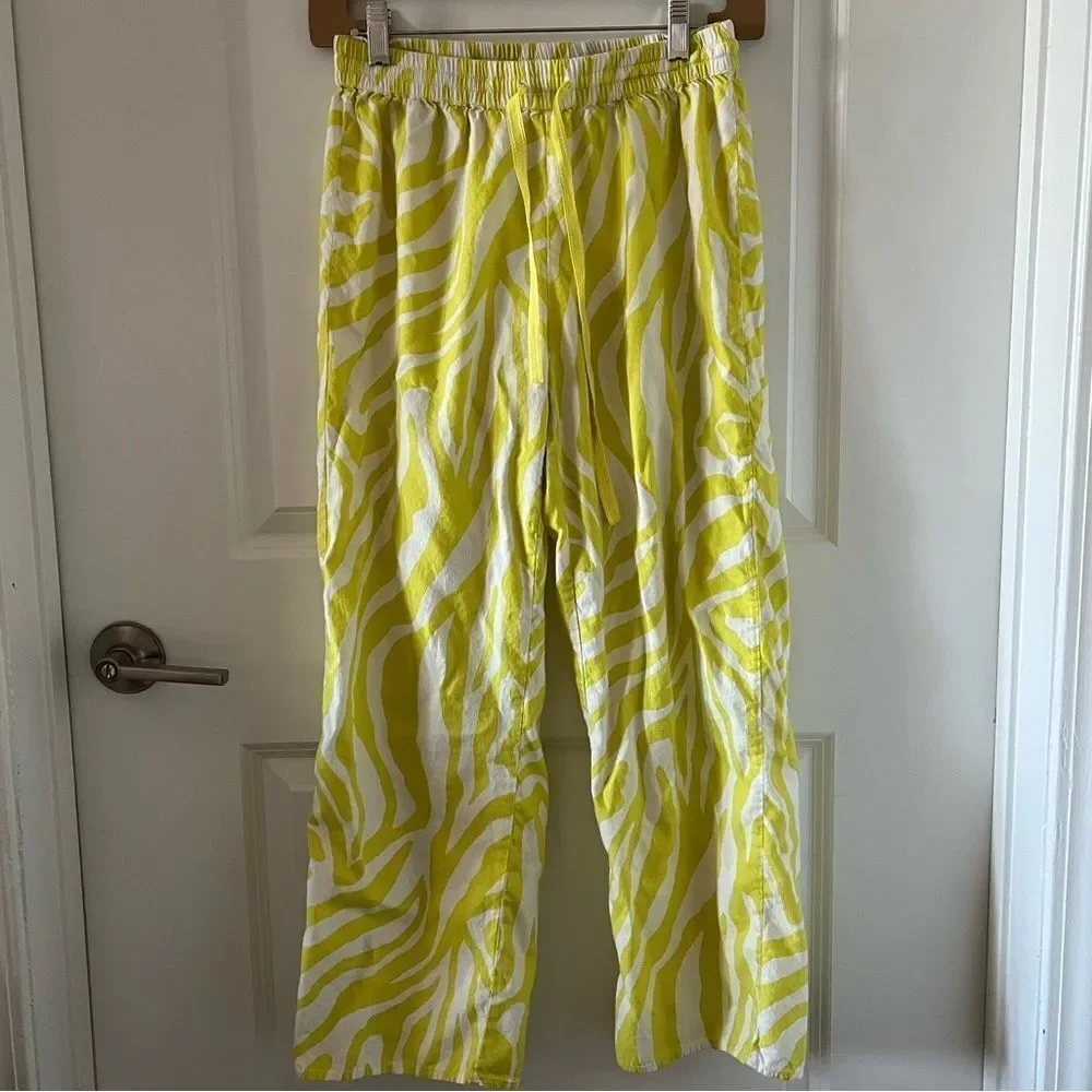 Anthropologie pajamas xs yellow and white striped pattern